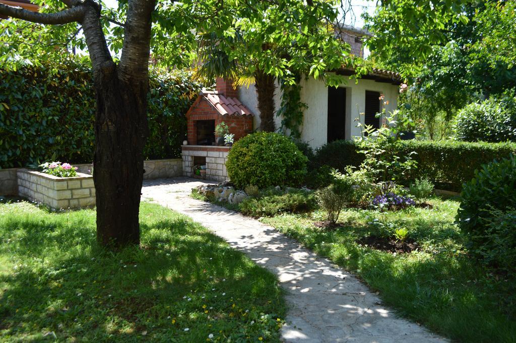Apartment Bozac Rovinj Exteriör bild